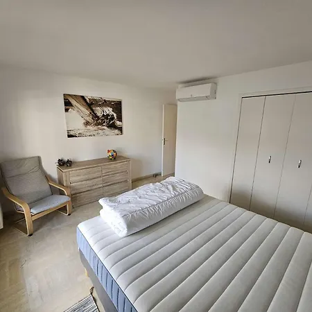 Daire Bel Appartement, 6 Couchages, Wifi, Climatise, Parking, 10 Minutes A Pied De La Sanary-sur-Mer